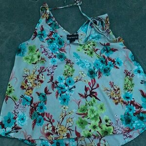 6 cute summer tops, 1 cute shirt and 1 cute shorts